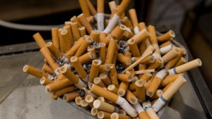 _83354543_cigarrette