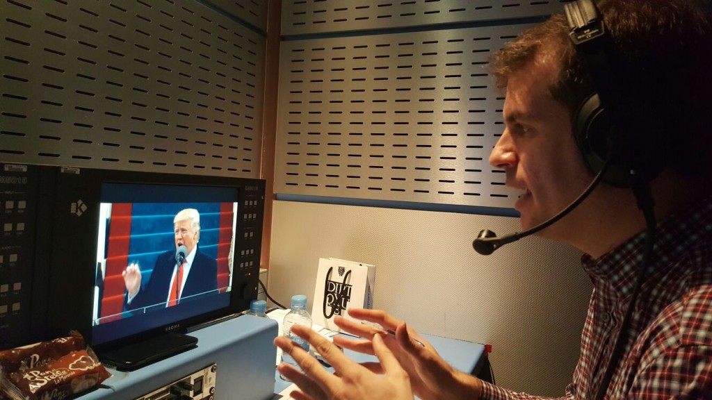 Interpretación durante la toma posesión Trump.
